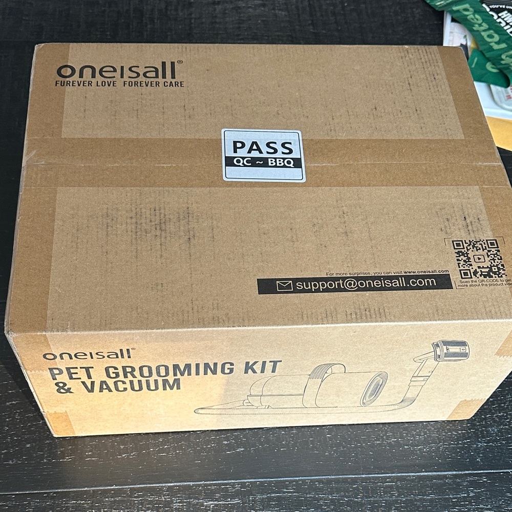Pet Grooming Kit & Vacuum
